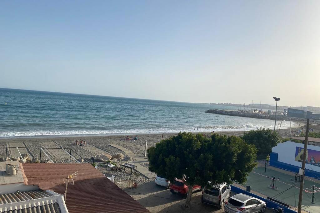 Maravilloso Apartamento En Primera Linea De Playa Con Vistas Al Mar En Caleta De Velez 2 D Extérieur photo